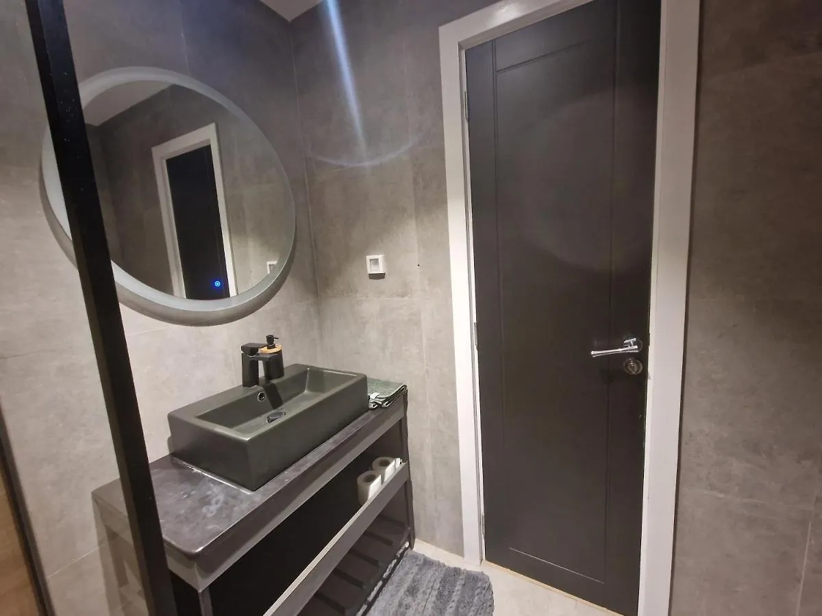 Captivating 2-Bed Apartment In Tunis